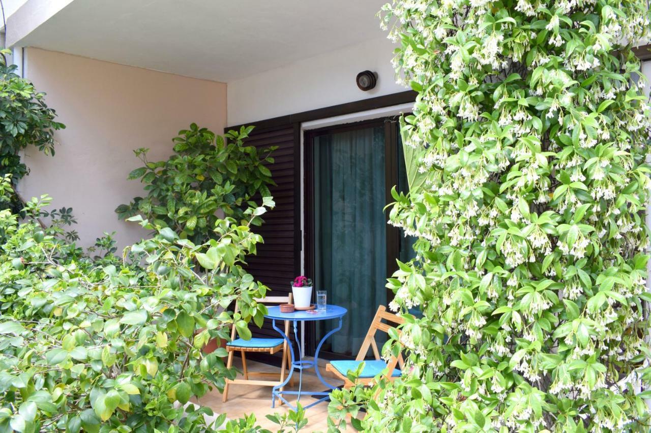Violet Bedroom And Apartment Спата Экстерьер фото